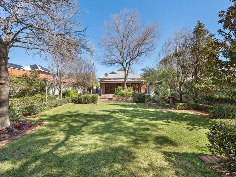 34 Hubert Street, East Victoria Park WA 6101