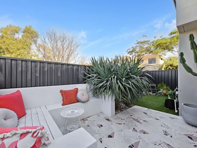 4/155 Holland Street, Fremantle WA 6160
