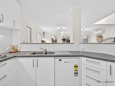 1/22 First Avenue, Kensington WA 6151