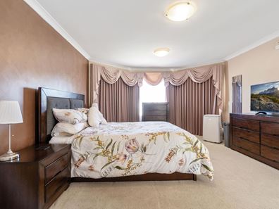 17 Beedelup Loop, Bibra Lake WA 6163