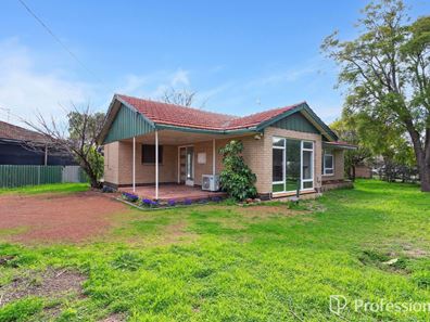 9 Donald Road, Maida Vale WA 6057