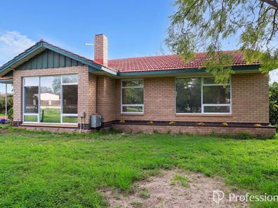 9 Donald Road, Maida Vale WA 6057
