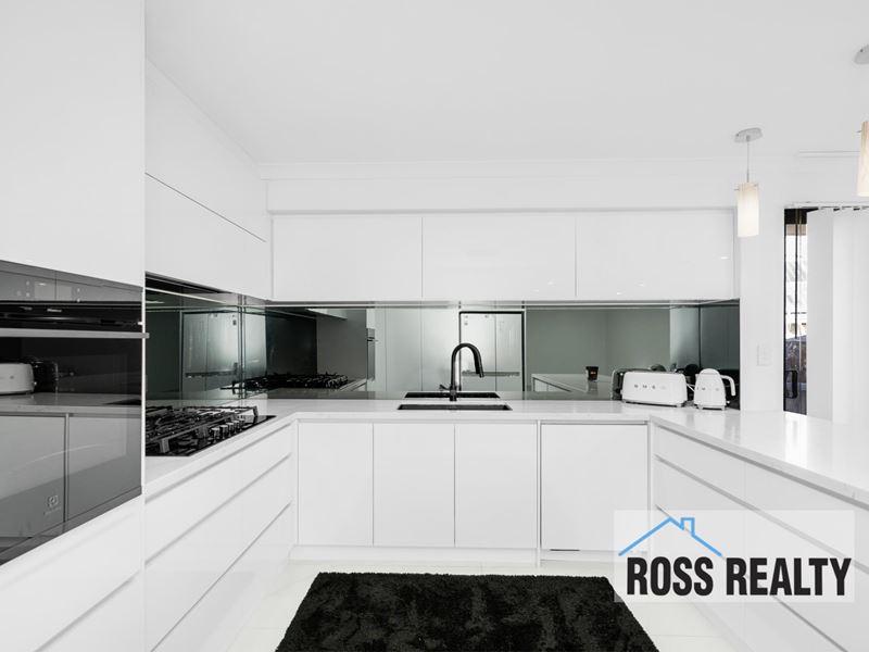 15 Lissadell Terrace, Ellenbrook WA 6069