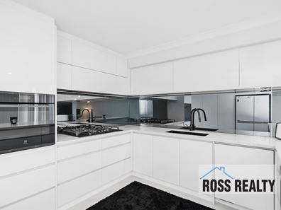 15 Lissadell Terrace, Ellenbrook WA 6069
