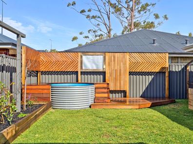 15 Fielders Street, Dayton WA 6055