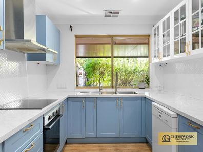 7A Berala Court, Camillo WA 6111