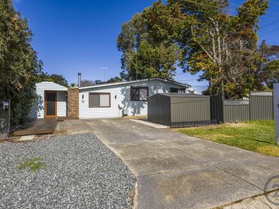 13 Banjup Road, Greenfields WA 6210