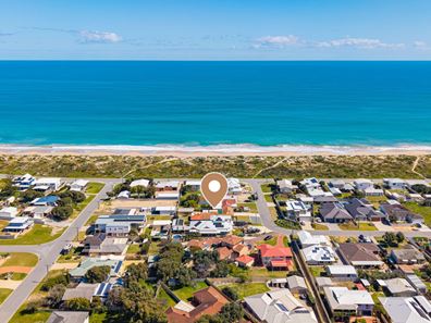 34 Parmelia Way, Madora Bay WA 6210