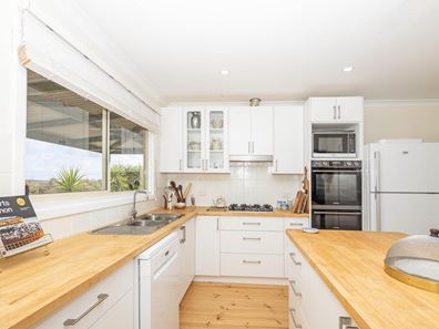 6 Butler Street, Badgingarra WA 6521