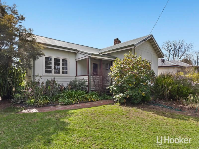 27 Atkinson Street South, Collie WA 6225
