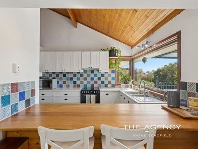17 Old York Road, Greenmount WA 6056