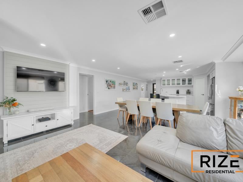 12 Pinot Loop, Pearsall WA 6065