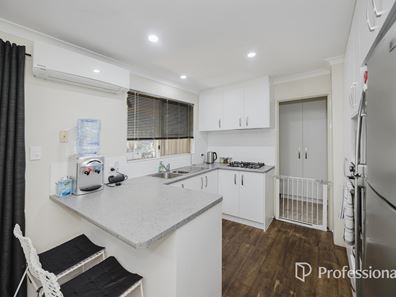 3/6 The Grove, Ballajura WA 6066