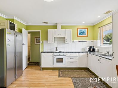 9A Macmorris Way, Spearwood WA 6163