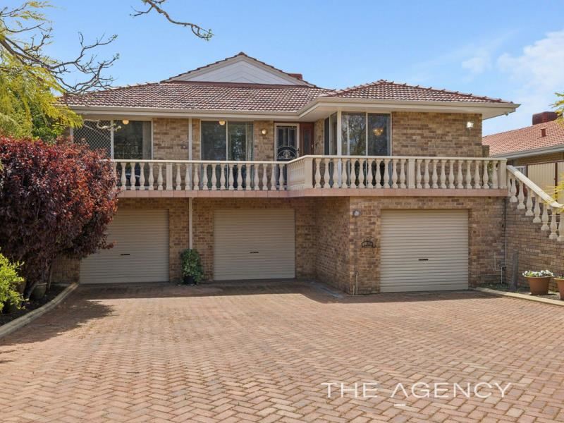 17 Constantine Way, Marangaroo WA 6064