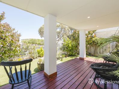 44 Beachside Parade, Yanchep WA 6035