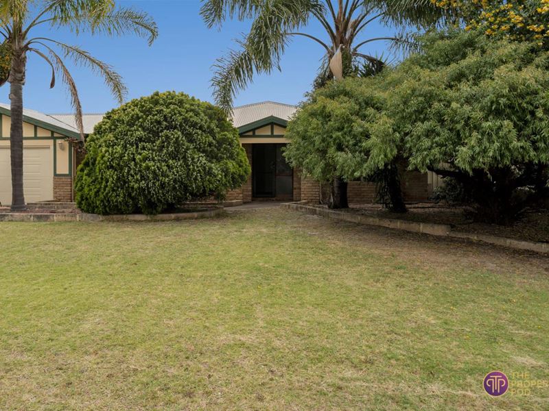 33 Redheart Drive, Thornlie WA 6108