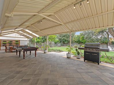 9 Fircroft Way, Hamersley WA 6022