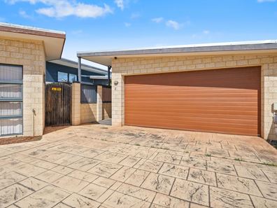 2/15 Lefroy Street, Mandurah WA 6210