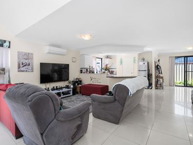 2/15 Lefroy Street, Mandurah WA 6210