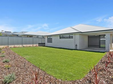 84 Tropicbird Drive, Banksia Grove WA 6031
