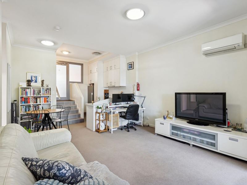 25/35 Malata Crescent, Success