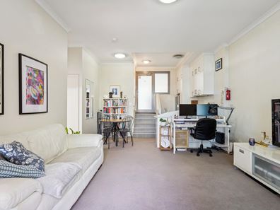 25/35 Malata Crescent, Success WA 6164