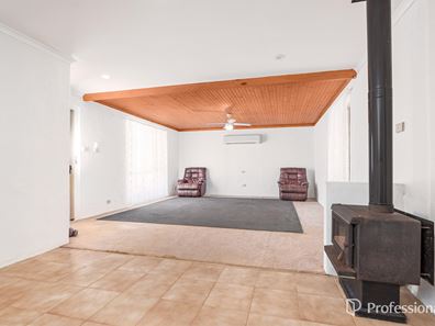 7 Birch Street, Rangeway WA 6530