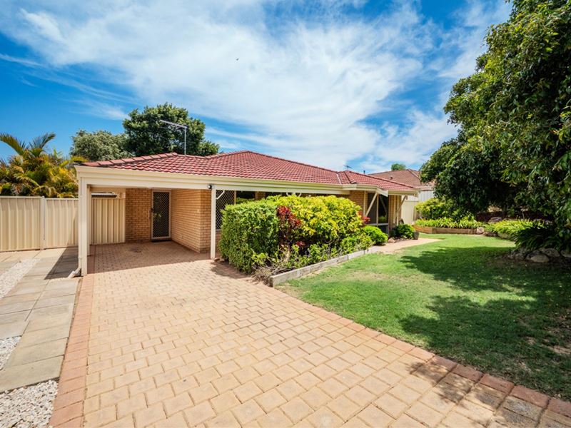 9 Airdrie Corner, Kinross