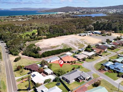 6 Ardross Crescent, Collingwood Park WA 6330