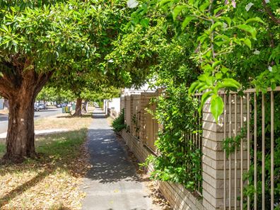 1/10-12 Byers Road, Midland WA 6056