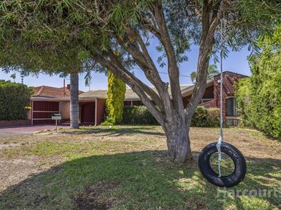 10 Mudalla Place, Wanneroo WA 6065