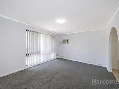 10 Mudalla Place, Wanneroo WA 6065