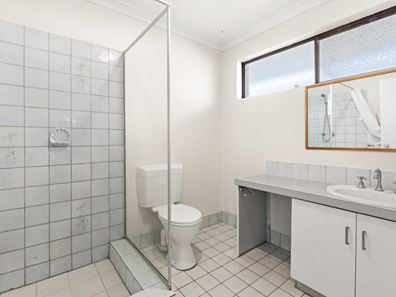 10 Sacramento Avenue, Beechboro WA 6063