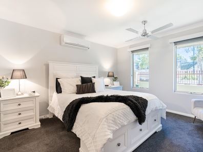 28 Thaxted Street, Wellard WA 6170