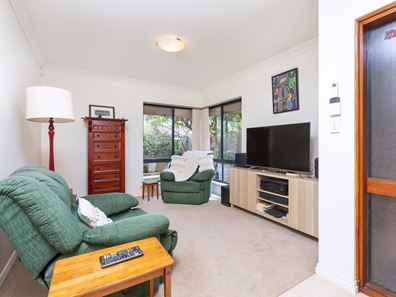 2 Gibbs Street, Rivervale WA 6103