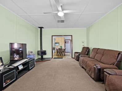 14 Eddy Street, Coodanup WA 6210