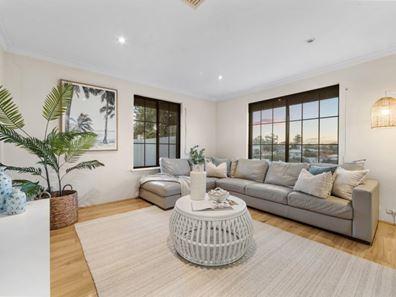 2 Martin Road, Sorrento WA 6020