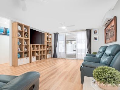 8 Schooner Pass, Glenfield WA 6532