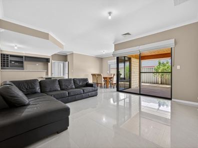 21 Champlain Road, Secret Harbour WA 6173