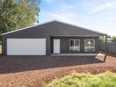 13 Turner  Street, Northam WA 6401