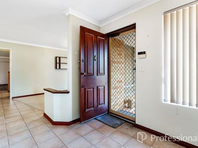 16 Leeward Close, Safety Bay WA 6169
