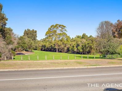 49A Lydon Boulevard, Atwell WA 6164