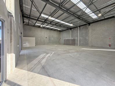 24 Blackburn Drive, Port Kennedy WA 6172