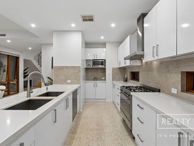 6 Driftwood Avenue, Karrinyup WA 6018