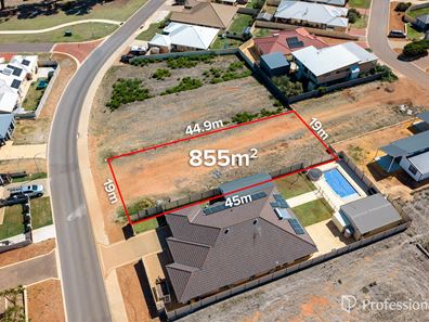 37 Reef Boulevard, Drummond Cove WA 6532