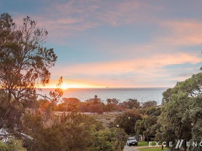 25 Hesperia Avenue, City Beach WA 6015