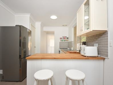 27 Cruise Road, Safety Bay WA 6169