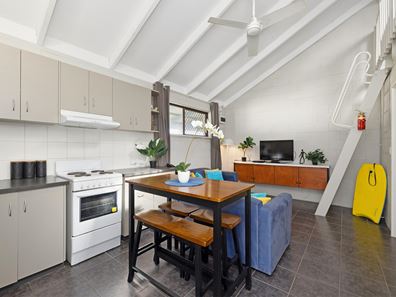 13/6 Cray Street, Lancelin WA 6044