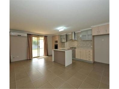 76 Charthouse Road, Waikiki WA 6169